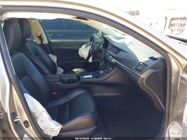 Lexus CT 200H 2017 JTHKD5BH1H2290616 Image 5
