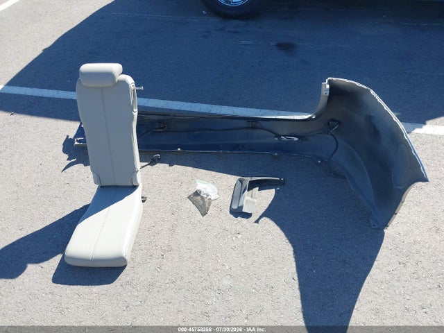 5TDYZ3DCXHS897786 Toyota Sienna Xle 8 Passenger