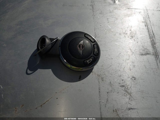Продаж на аукціоні авто 2014 Mini Convertible Cooper, vin: WMWZN3C56ET569522, номер лоту: 45758368
