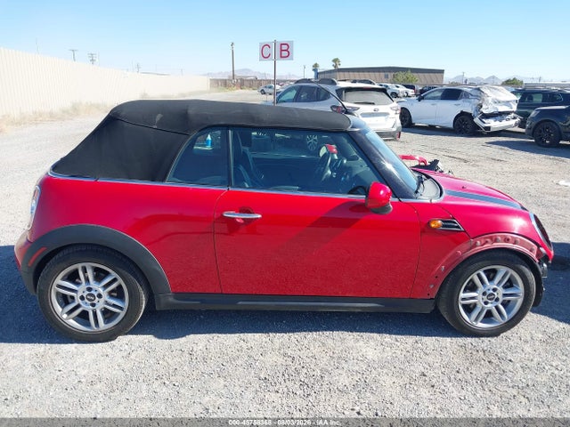 Продаж на аукціоні авто 2014 Mini Convertible Cooper, vin: WMWZN3C56ET569522, номер лоту: 45758368