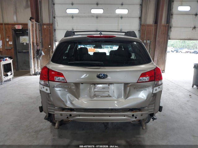 Продажа на аукционе авто 2014 Subaru Outback 3.6r Limited, vin: 4S4BRDLC5E2210287, номер лота: 45758378