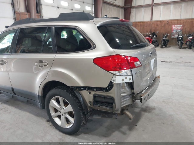 Продажа на аукционе авто 2014 Subaru Outback 3.6r Limited, vin: 4S4BRDLC5E2210287, номер лота: 45758378