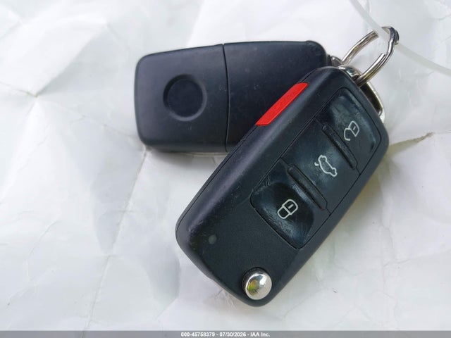 45758379 :رقم المزاد ، 1VWBT7A38FC043457 vin ، 2015 Volkswagen Passat 1.8t Se مزاد بيع
