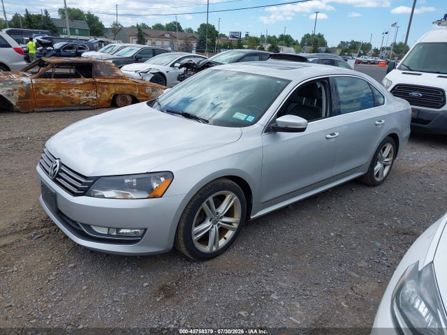 45758379 :رقم المزاد ، 1VWBT7A38FC043457 vin ، 2015 Volkswagen Passat 1.8t Se مزاد بيع