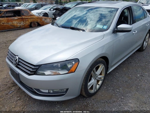 45758379 :رقم المزاد ، 1VWBT7A38FC043457 vin ، 2015 Volkswagen Passat 1.8t Se مزاد بيع