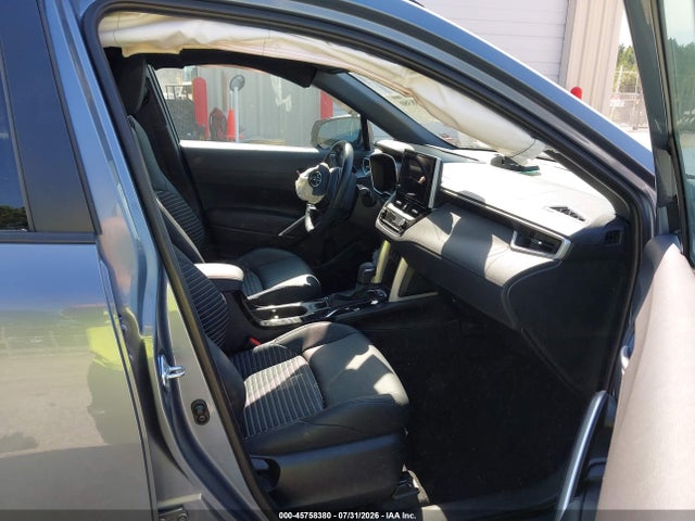 7MUFBABG6SV075179 Toyota Corolla Cross Hybrid Xse