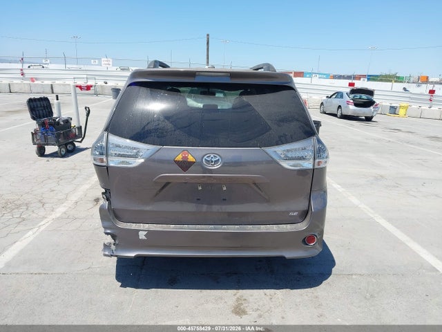 5TDXK3DC5FS664735 Toyota Sienna Se 8 Passenger