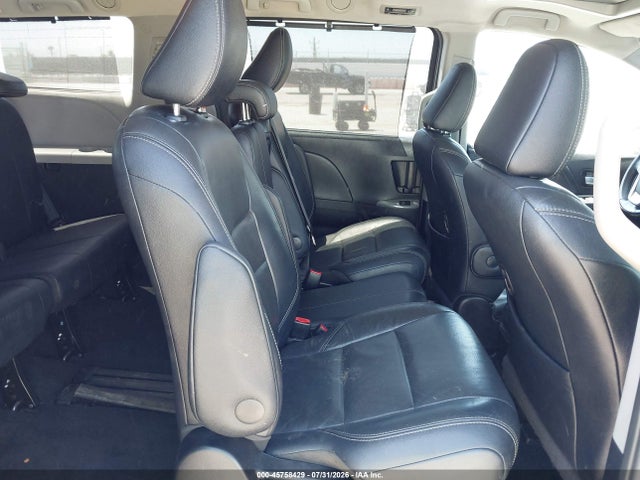 5TDXK3DC5FS664735 Toyota Sienna Se 8 Passenger