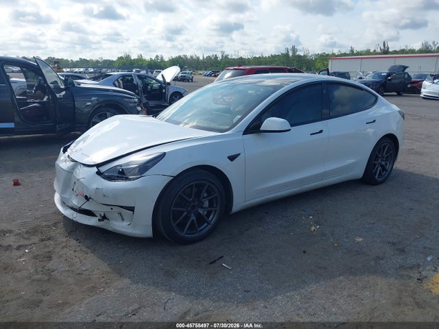 Tesla Model 3 Standard Range Plus Rear-wheel Drive 2021 5YJ3E1EA3MF978327 Image 2