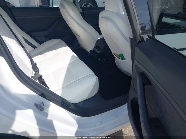 Tesla Model 3 Standard Range Plus Rear-wheel Drive 2021 5YJ3E1EA3MF978327 Image 8
