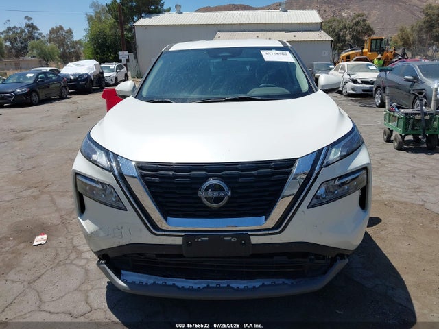 JN8BT3BA7PW421734 Nissan Rogue Sv Fwd