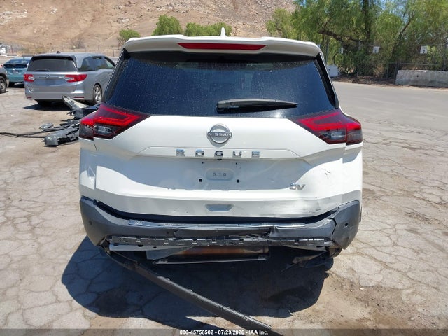 JN8BT3BA7PW421734 Nissan Rogue Sv Fwd