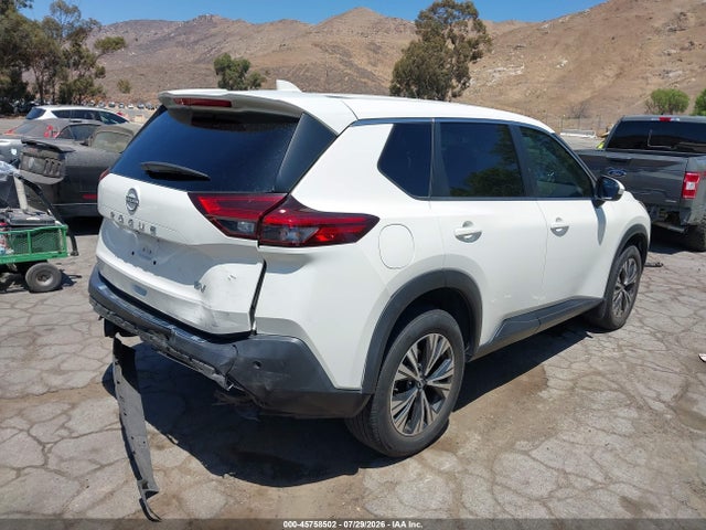 JN8BT3BA7PW421734 Nissan Rogue Sv Fwd