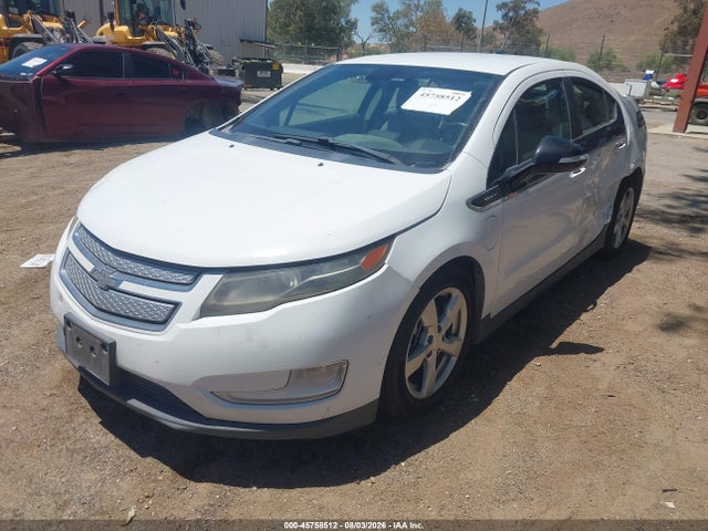 Chevrolet Volt 2014 1G1RE6E4XEU153131 Image 2