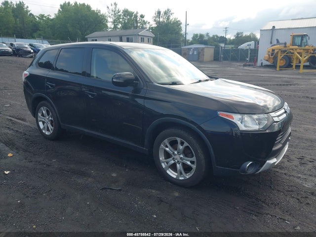 2015 Mitsubishi Outlander Se მანქანა იყიდება აუქციონზე, vin: JA4AZ3A37FZ012536, აუქციონის ნომერი: 45758542