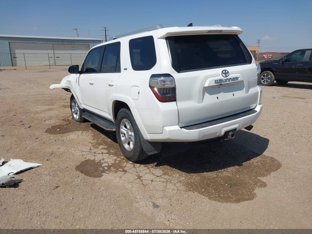 Toyota 4runner Sr5 Premium 2018 JTEBU5JR7J5500647 Image 3