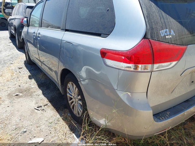 5TDYK3DC4ES459023 Toyota Sienna Xle V6 8 Passenger
