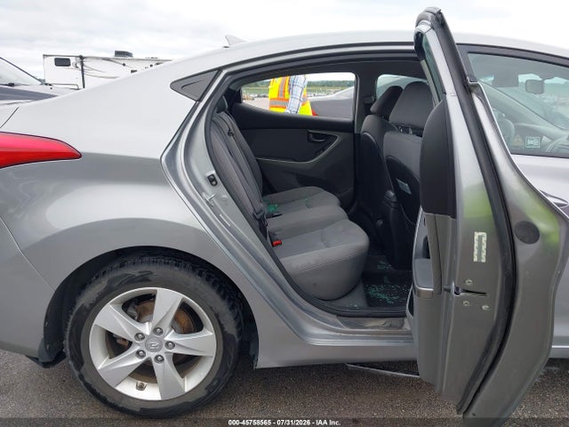 45758565 :رقم المزاد ، KMHDH4AE5DU946889 vin ، 2013 Hyundai Elantra Gls مزاد بيع