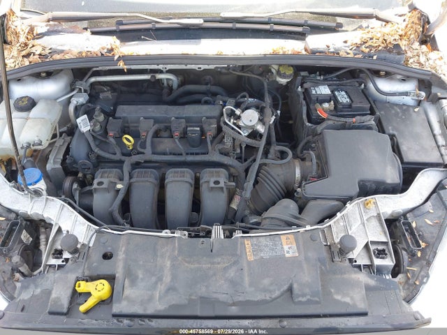 1FADP3K2XFL224452 Ford FOCUS SE