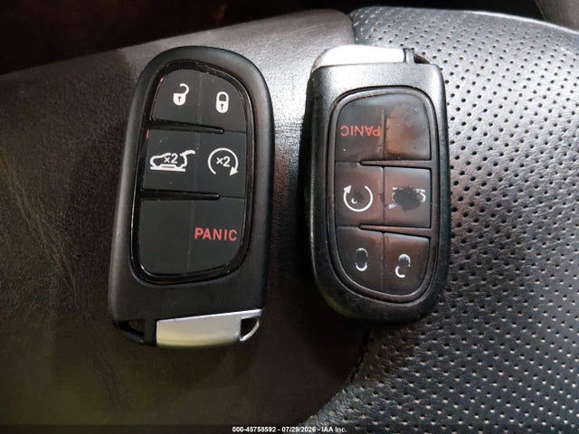 Продажа на аукционе авто 2015 Jeep Cherokee Limited, vin: 1C4PJMDS0FW688022, номер лота: 45758592