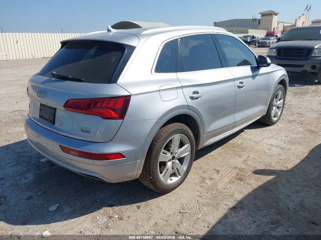 45758607 :رقم المزاد ، WA1BNAFY4J2045956 vin ، 2018 Audi Q5 2.0t Premium/2.0t Tech Premium مزاد بيع