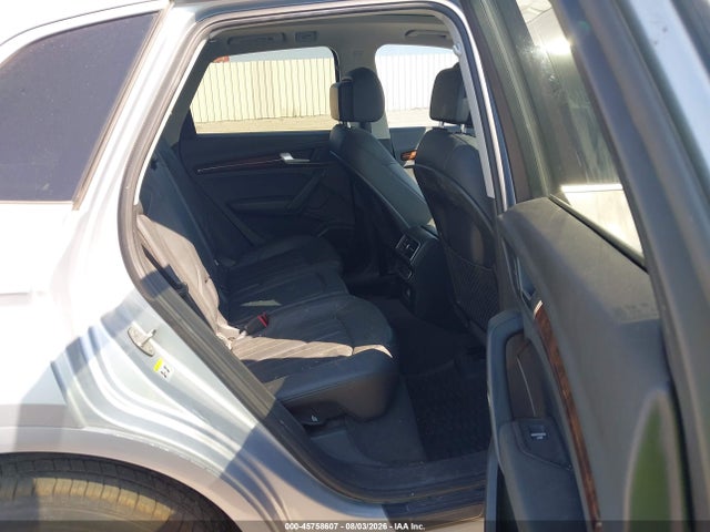 45758607 :رقم المزاد ، WA1BNAFY4J2045956 vin ، 2018 Audi Q5 2.0t Premium/2.0t Tech Premium مزاد بيع