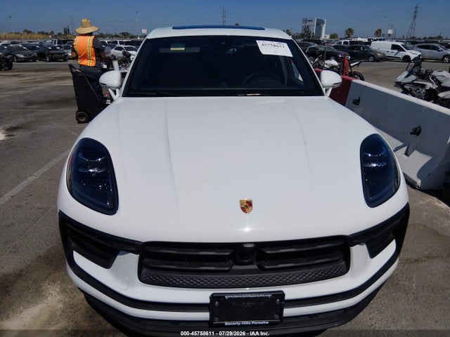 Porsche Macan T 2024 WP1AA2A58RLB02311 Image 12