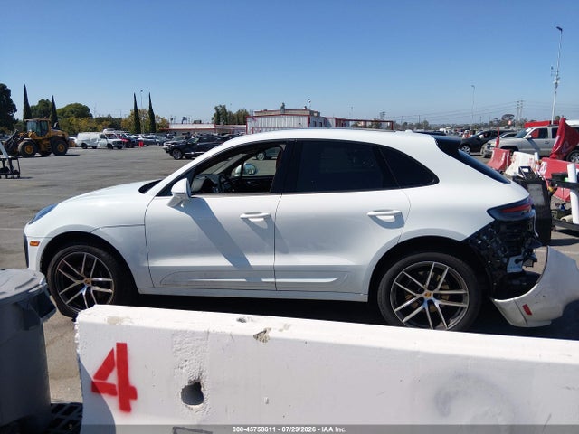 Porsche Macan T 2024 WP1AA2A58RLB02311 Image 14