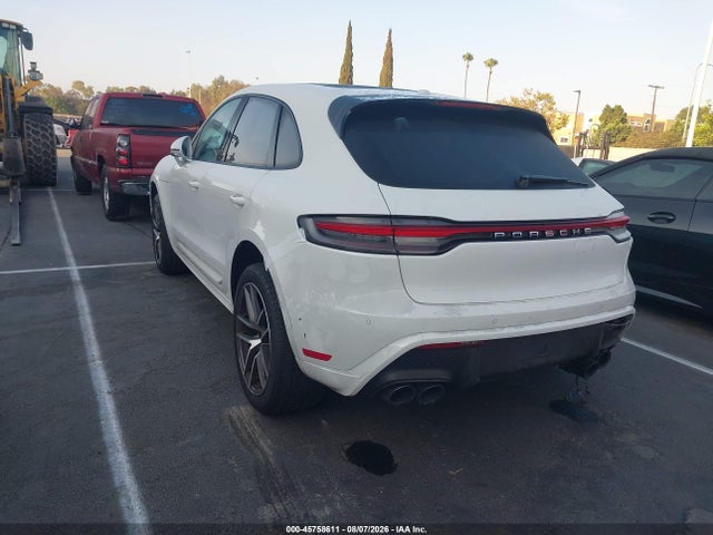 Porsche Macan T 2024 WP1AA2A58RLB02311 Image 3