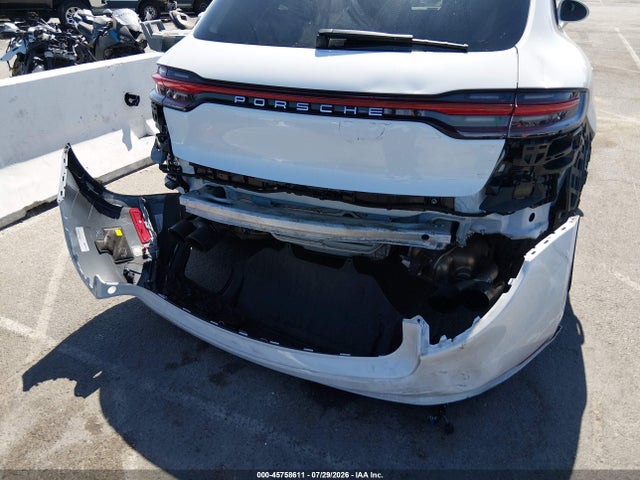 Porsche Macan T 2024 WP1AA2A58RLB02311 Image 6