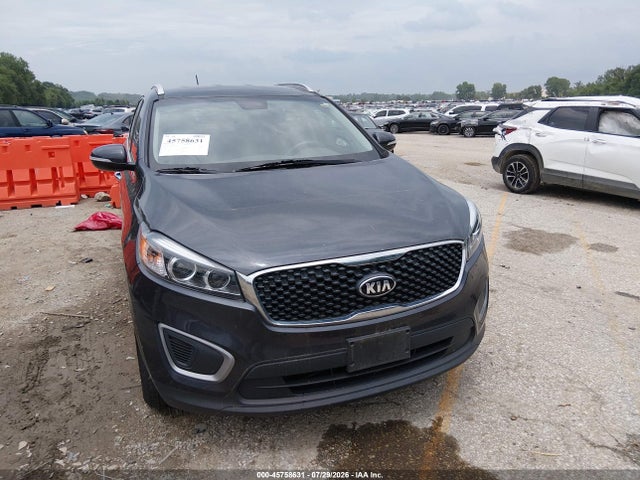 45758631 :رقم المزاد ، 5XYPGDA37HG232255 vin ، 2017 Kia Sorento 2.4l Lx مزاد بيع