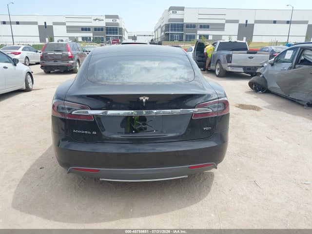 45758651 :رقم المزاد ، 5YJSA1S24FF088376 vin ، 2015 Tesla Model S 70d/85d/p85d مزاد بيع