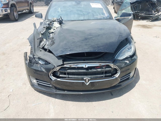 45758651 :رقم المزاد ، 5YJSA1S24FF088376 vin ، 2015 Tesla Model S 70d/85d/p85d مزاد بيع