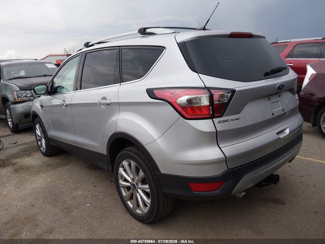 1FMCU9J93HUD36941 Ford Escape Titanium