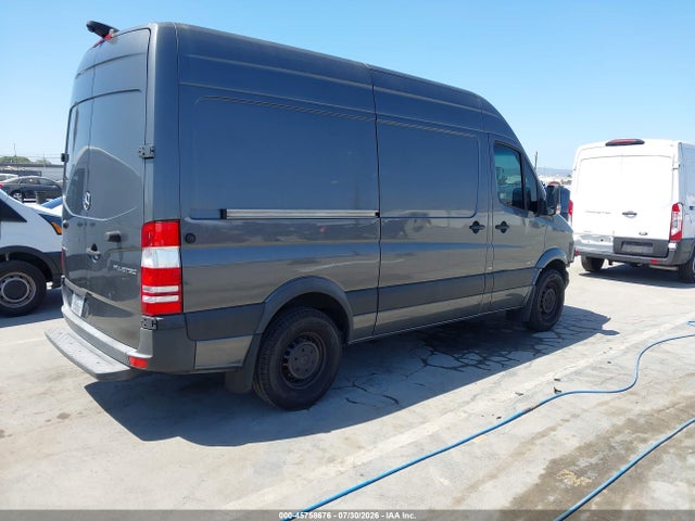 Продажа на аукционе авто 2015 Mercedes-benz Sprinter 2500 Normal Roof, vin: WD3PE7DC3FP142186, номер лота: 45758676