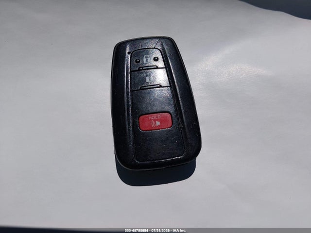 Toyota Prius Two Eco 2016 JTDKARFU6G3023862 Image 11