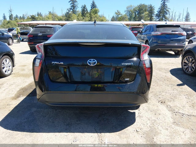 Toyota Prius Two Eco 2016 JTDKARFU6G3023862 Image 17