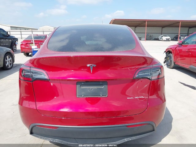 Tesla Model Y Long Range Dual Motor All-wheel Drive 2024 7SAYGAEE2RF210044 Image 16