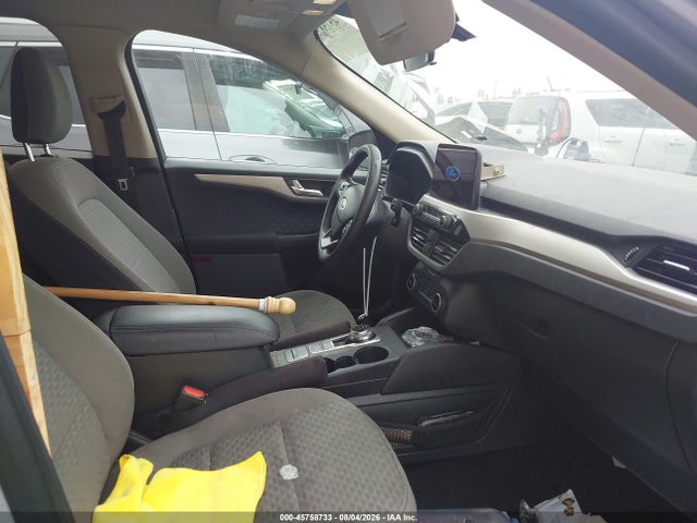 1FMCU0G63LUA14365 Ford ESCAPE SE
