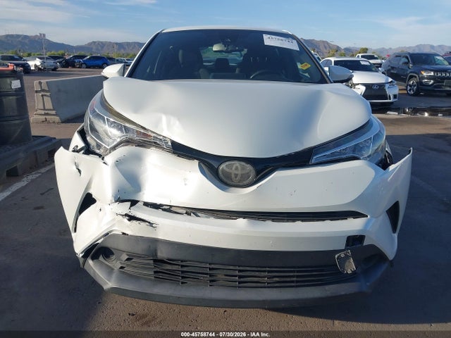 NMTKHMBX9JR009764 Toyota C-HR XLE