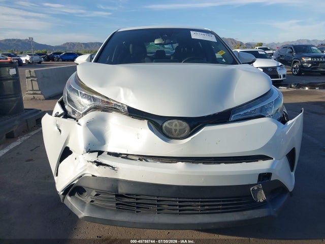NMTKHMBX9JR009764 Toyota C-HR XLE