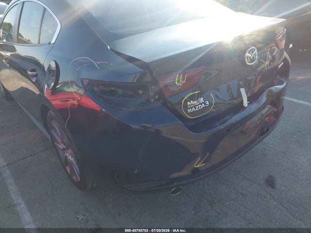45758752 :رقم المزاد ، 3MZBPAAL8KM105336 vin ، 2019 Mazda Mazda3 Select Package مزاد بيع