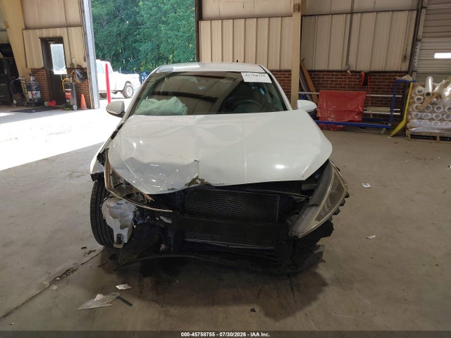 Продажа на аукционе авто 2020 Hyundai Elantra Sel, vin: 5NPD84LF5LH512880, номер лота: 45758755
