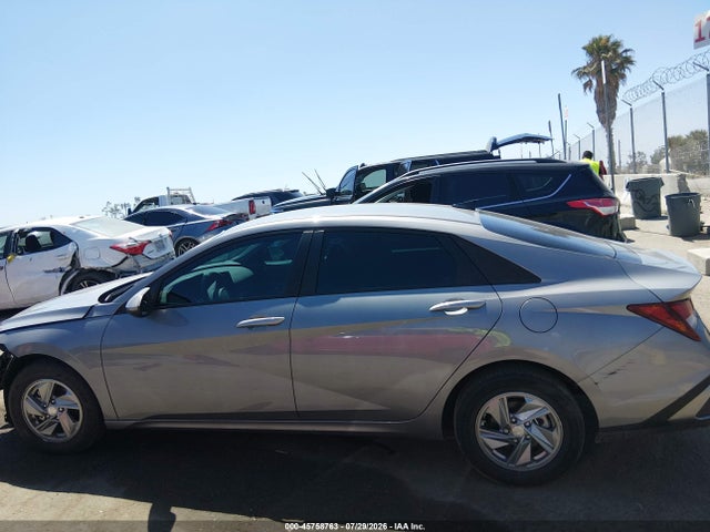 KMHLL4DG0RU693558 Hyundai ELANTRA SE