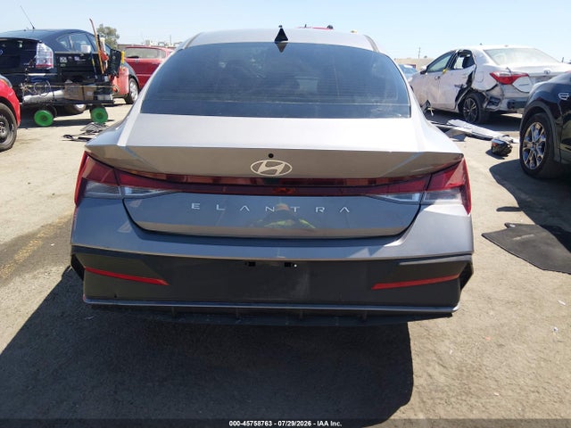 KMHLL4DG0RU693558 Hyundai ELANTRA SE