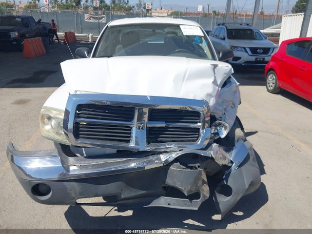 2005 Dodge Dakota Slt მანქანა იყიდება აუქციონზე, vin: 1D7HE48K45S218803, აუქციონის ნომერი: 45758772