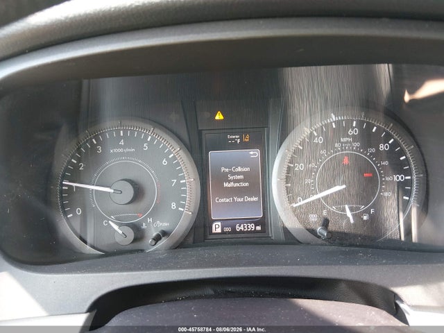 5TDKZ3DCXJS947338 Toyota Sienna Le 8-passenger