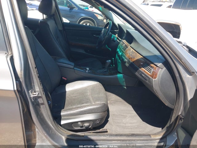 2010 Bmw 328i მანქანა იყიდება აუქციონზე, vin: WBAPH5G55ANM70791, აუქციონის ნომერი: 45758790