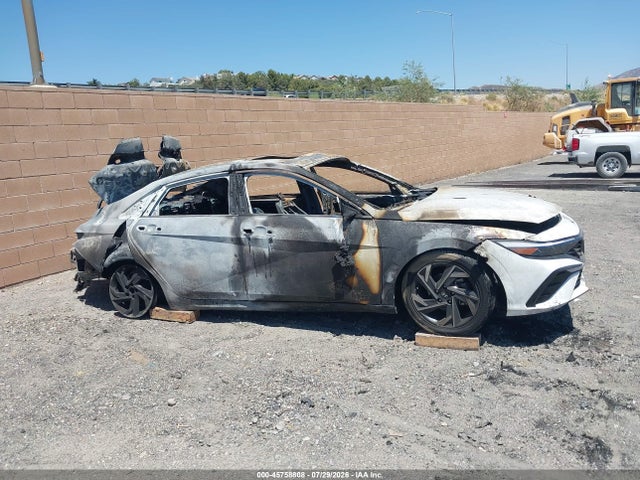 KMHLP4DG1RU796895 Hyundai Elantra Limited