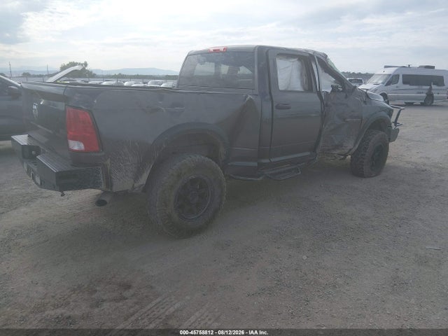 3C6UR5CJ9JG106217 RAM 2500 Tradesman 4x4 6&#039;4 Box